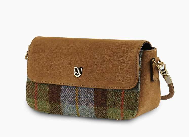 ISLANDER UK THE CAITHNESS CLUTCH-CHESTNUT BLUE TARTAN  BAG