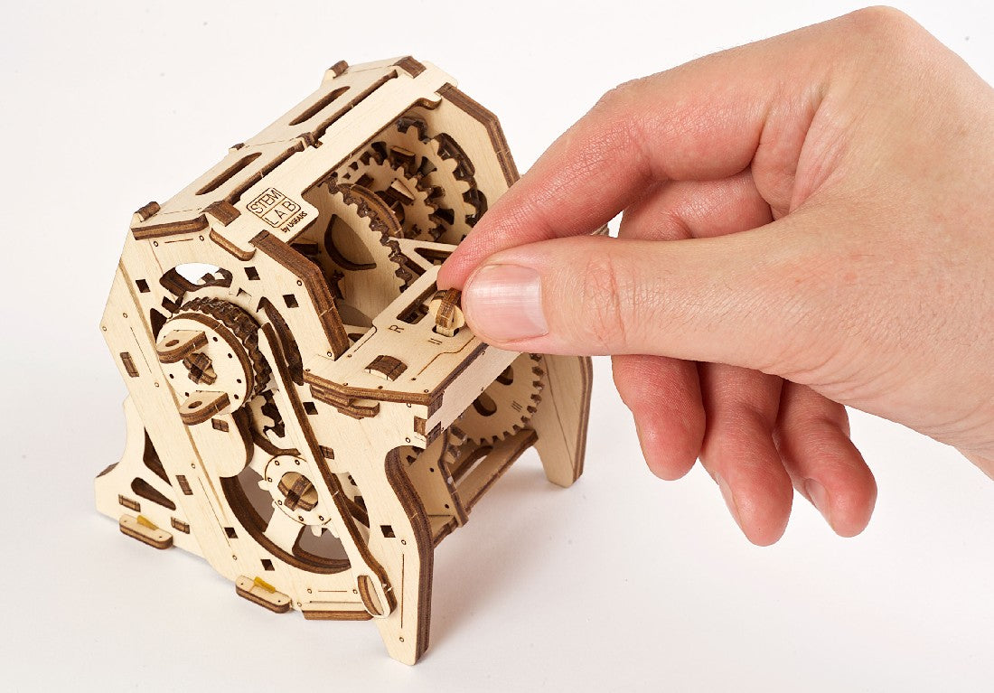 UGears Gearbox Educational Wooden Kit