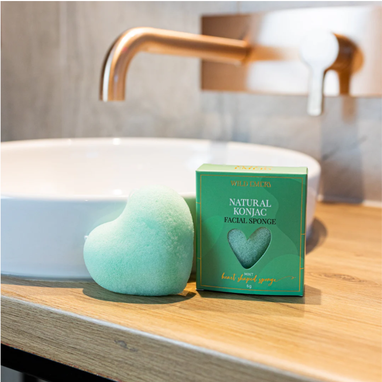 WILD EMERY MINT KONJAC FACIAL SPONGE
