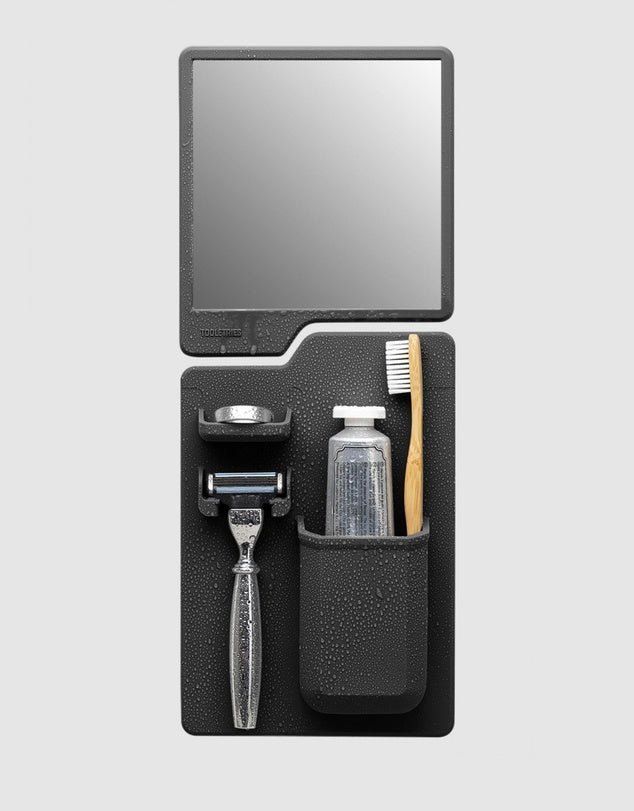 TOOLETRIES HARVEY & OLIVER SET